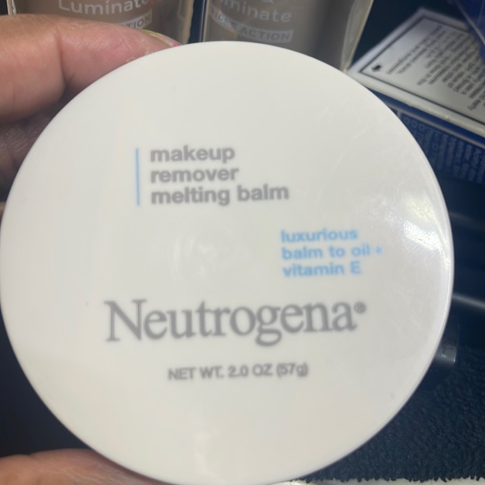 Makeup remover melting balm